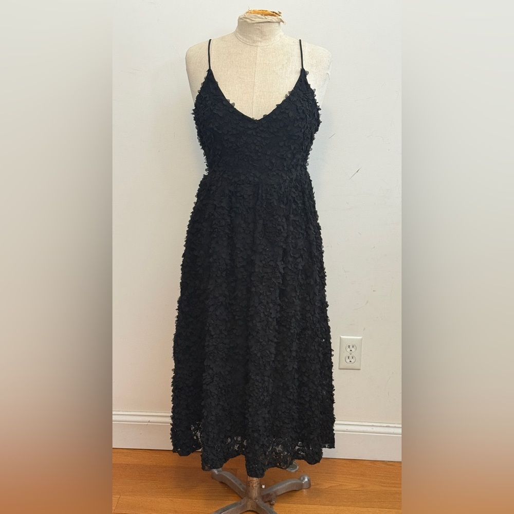 H&M Black Textured Midi Dress